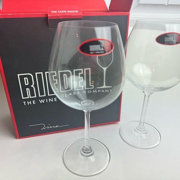 Riedel The Wine Glass Company | Pinot Noir Wine Glasses | 2 in box | New - Picture 4 of 5